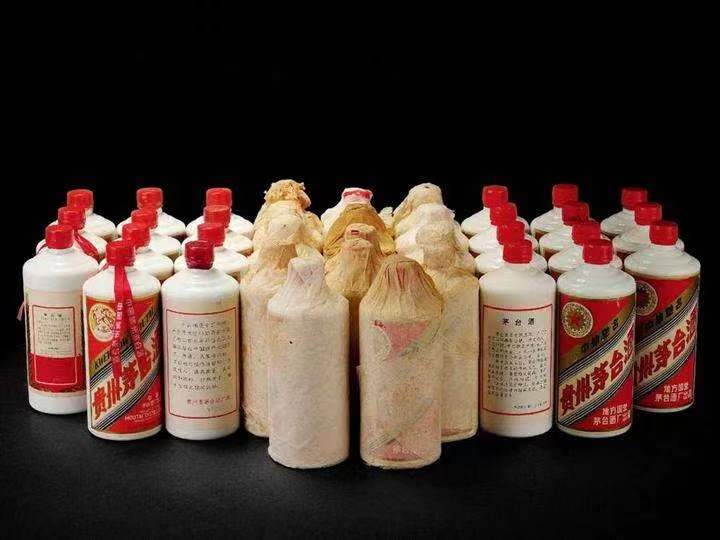 港南日照岚山回收酒价格哪里回收(附近上门回收茅台酒）?